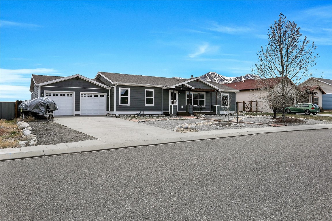 104 Red Tail BOULEVARD