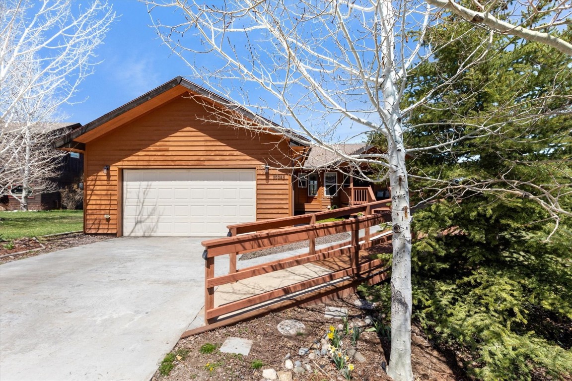 30345 Coyote Run Court Property Photo 2