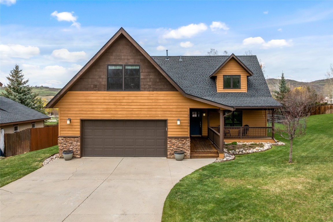 27390 Brandon Circle Property Photo 1