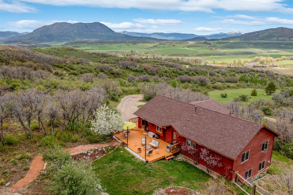 42485 Deerfoot Lane Property Photo 1