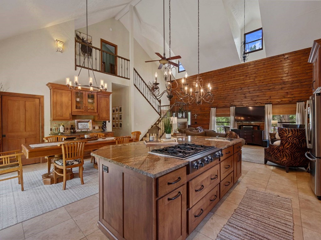 2040 Mullenville Road Property Photo 1