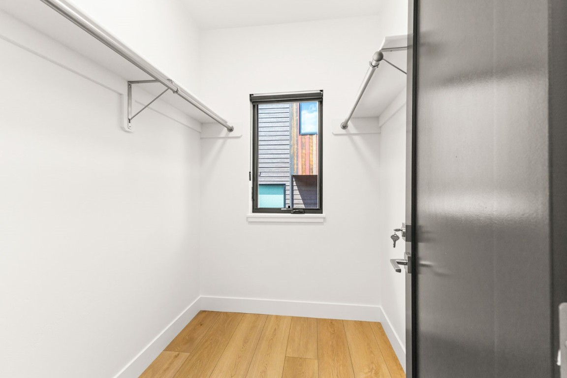 1241 Urban Way Property Photo 23