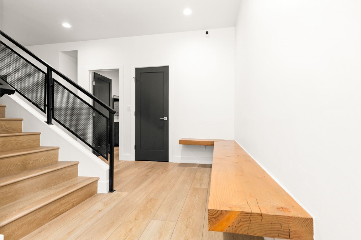 1241 Urban Way Property Photo 33