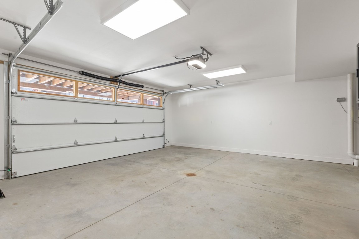 1241 Urban Way Property Photo 36