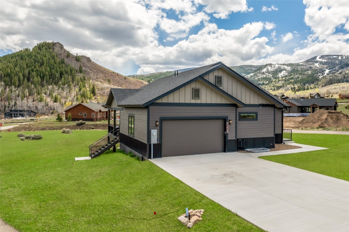 23430 Postrider Trail Property Photo 1