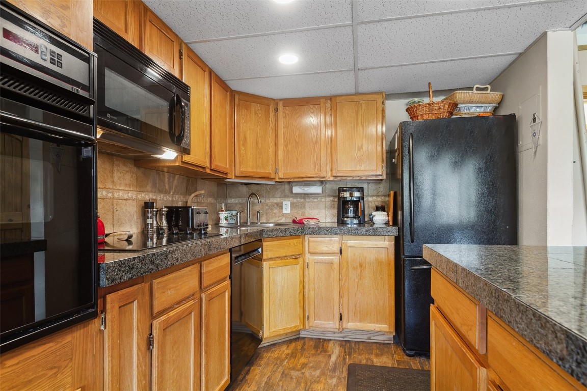 705 Snowberry Lane 303 Property Photo 10