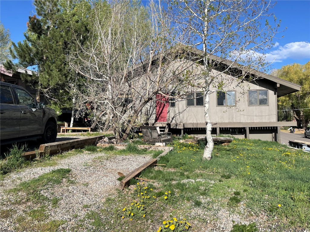 810 Broad Street Property Photo 4