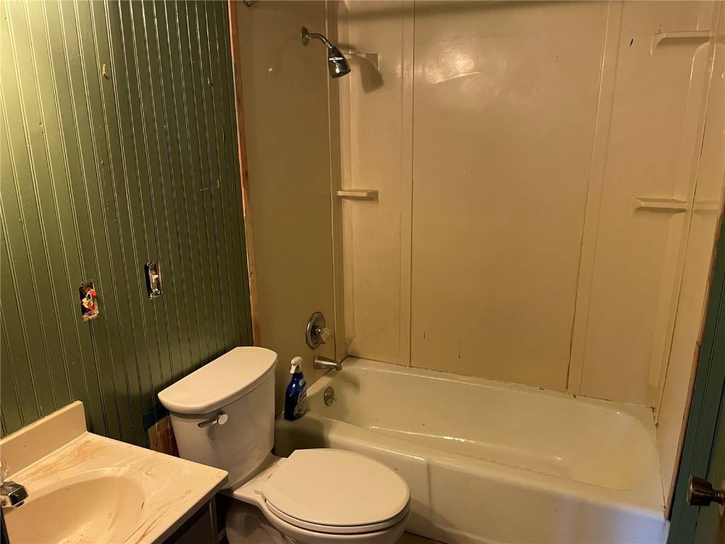 810 Broad Street Property Photo 32
