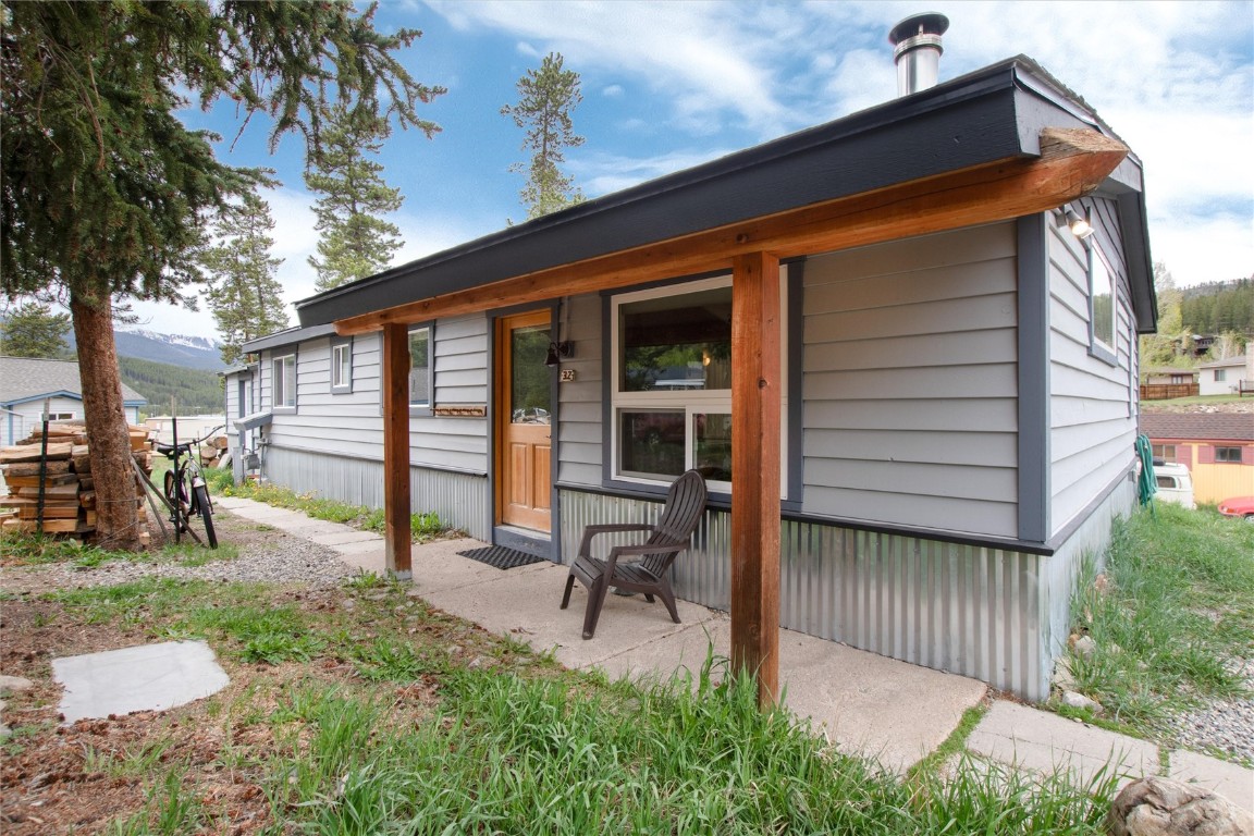 32 Magnum Bonum Drive Property Photo 1