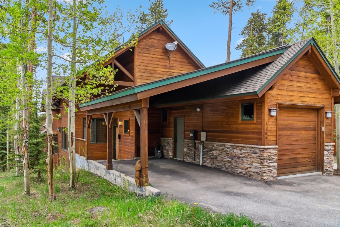1152 Ski Hill ROAD