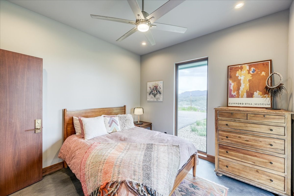 421 Z Road Property Photo 32