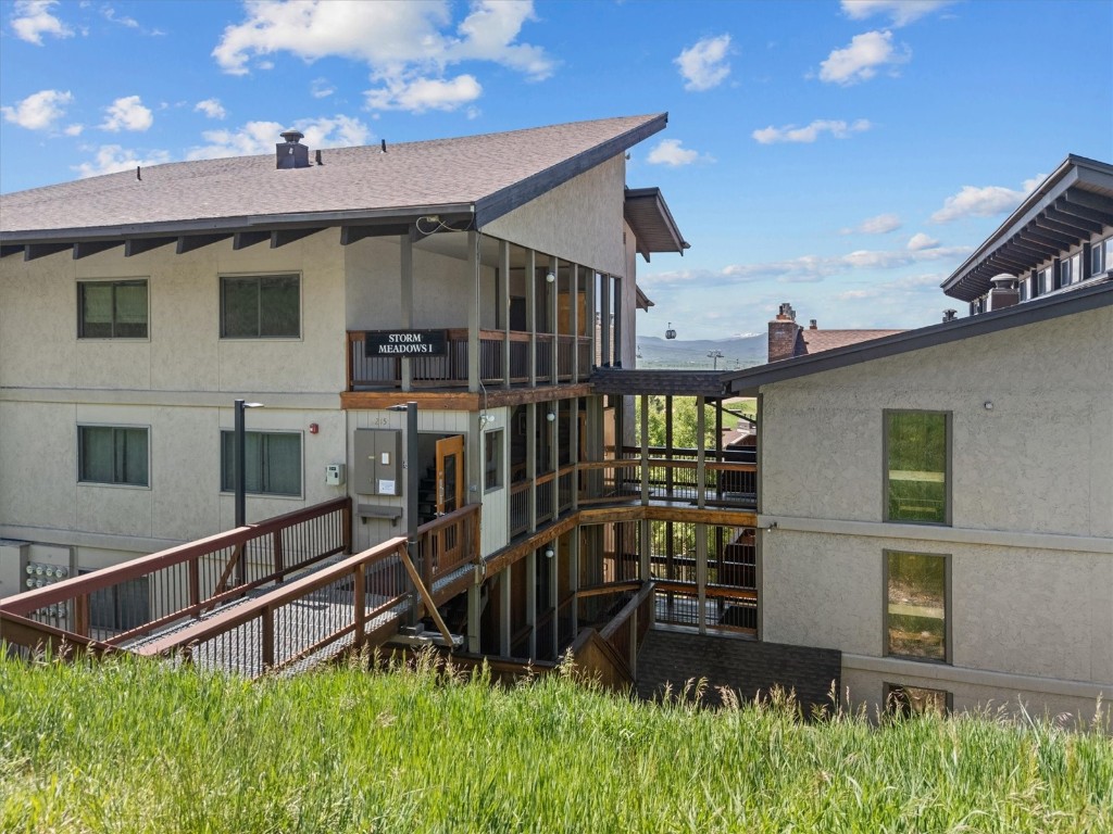 2215 Storm Meadows Drive 550 Property Photo 3