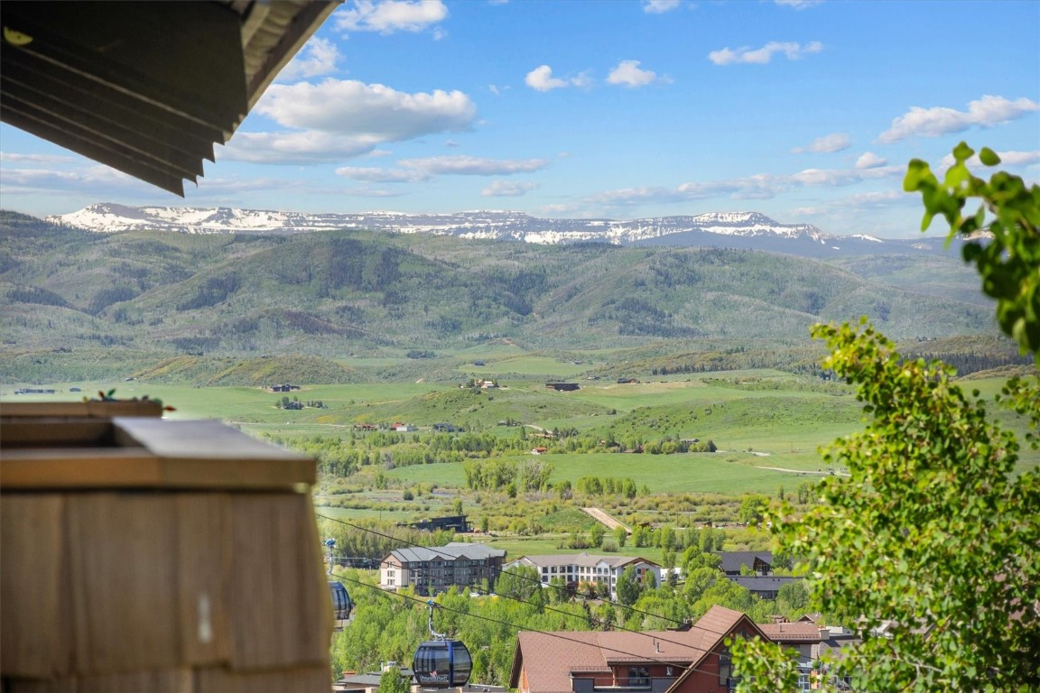 2215 Storm Meadows Drive 550 Property Photo 4