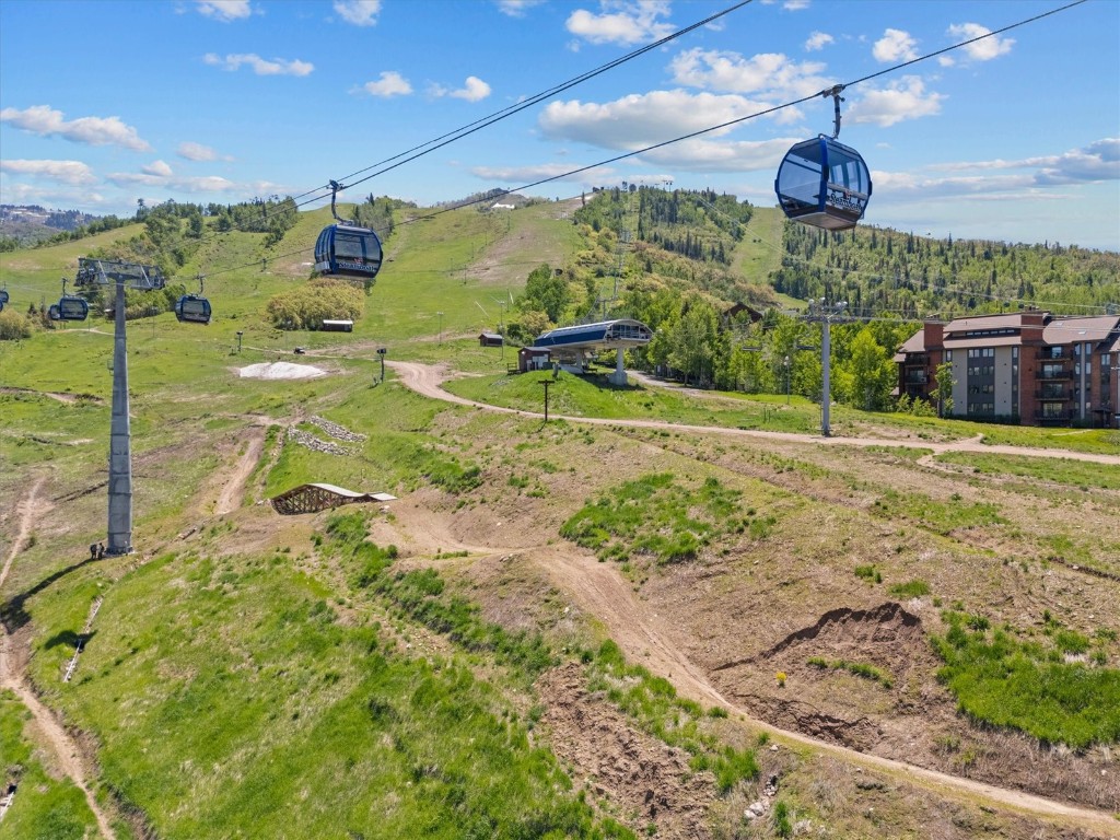 2215 Storm Meadows Drive 550 Property Photo 19