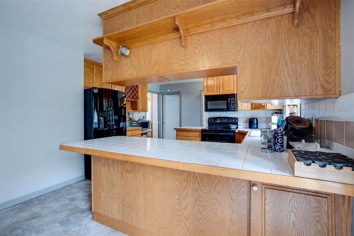 951 Alta Vista Drive Property Photo 6