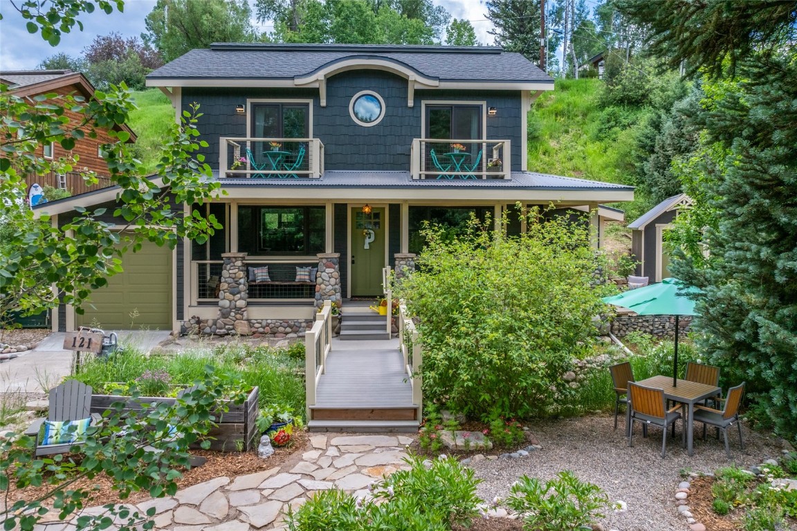 121 Hill Street Property Photo 1
