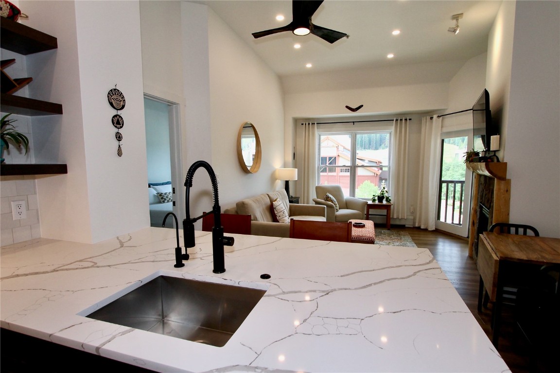 105 Wheeler Circle 401 Property Photo 1