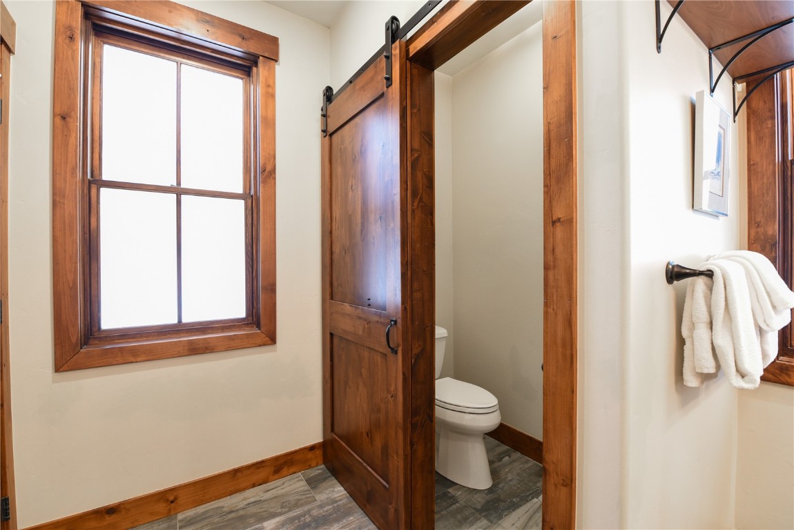 302 N Main Street Property Photo 12