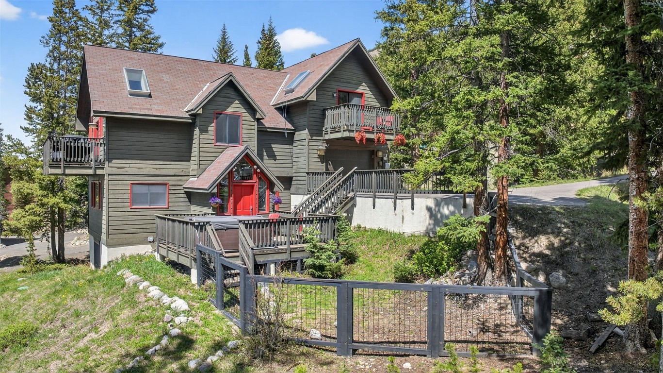773 Range Road Property Photo 1