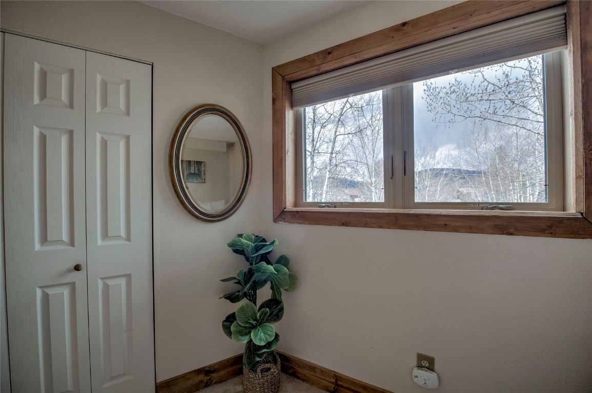 233 Burgundy Circle Property Photo 14