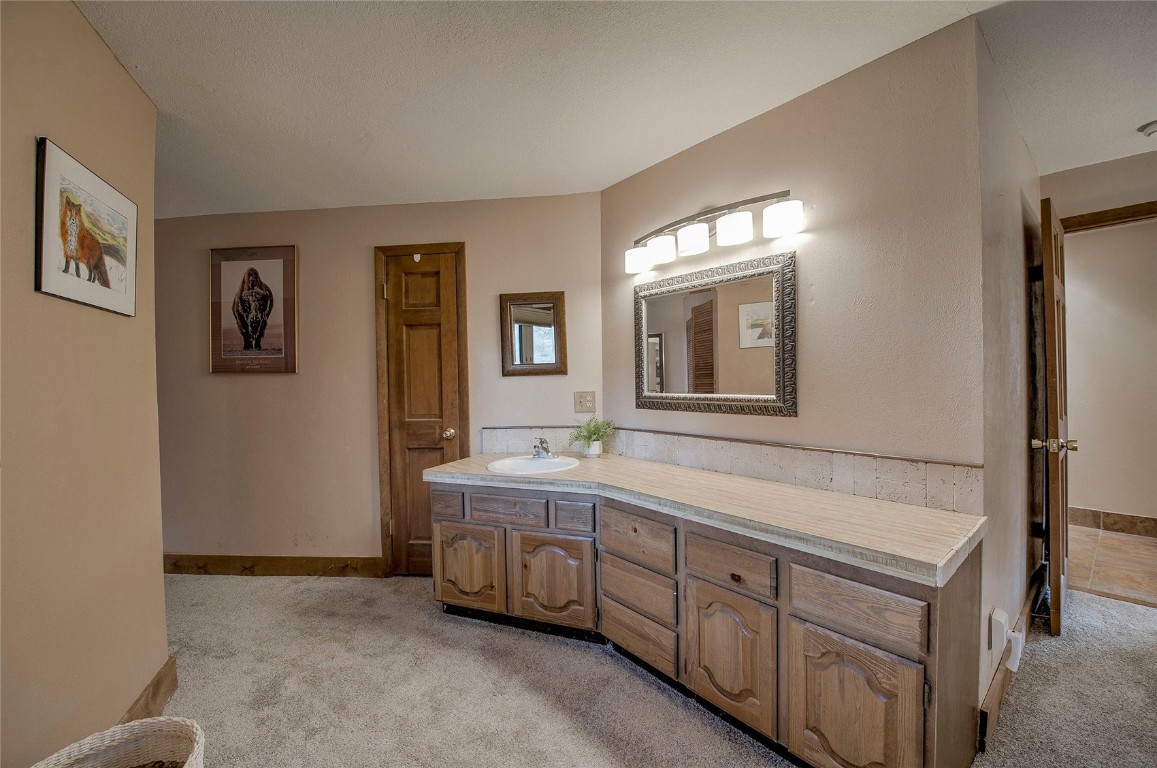 233 Burgundy Circle Property Photo 20