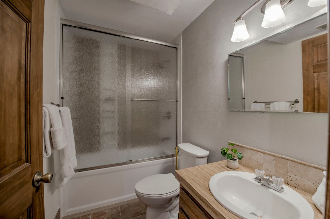 233 Burgundy Circle Property Photo 26