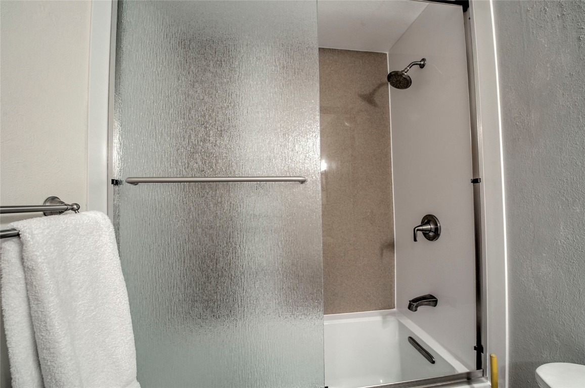 233 Burgundy Circle Property Photo 28