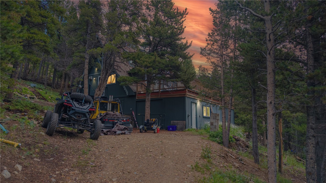 274 Lincoln Drive Property Photo 2