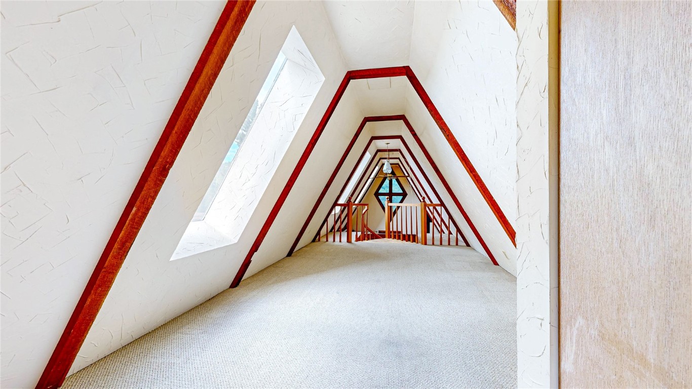 274 Lincoln Drive Property Photo 27