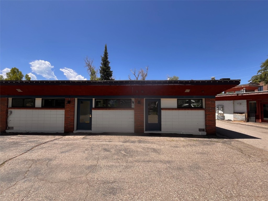 24 5th Street J Property Photo 1