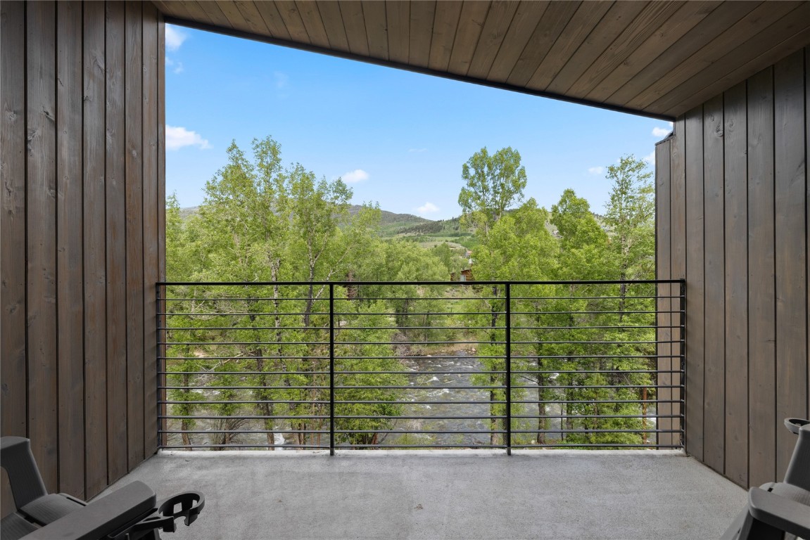 930 Blue River PARKWAY 734