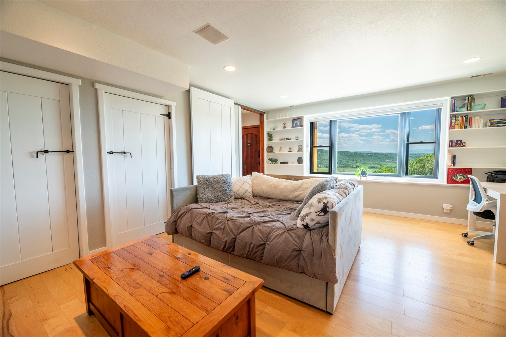 44255 Diamondback Way Property Photo 34