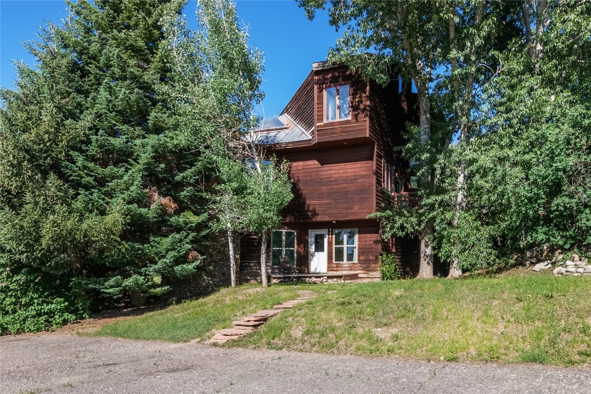 2495/2497 Val Disere Circle Property Photo