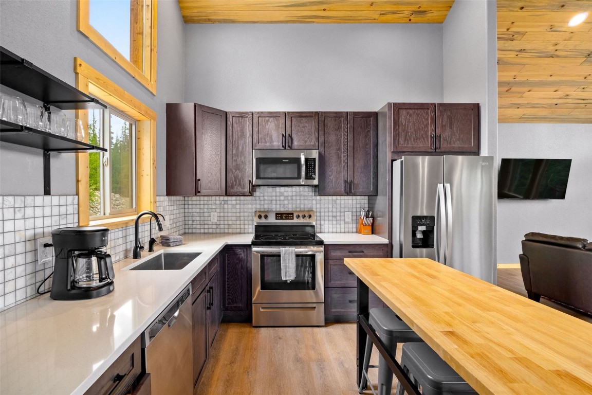857 Quartzville Road Property Photo 14