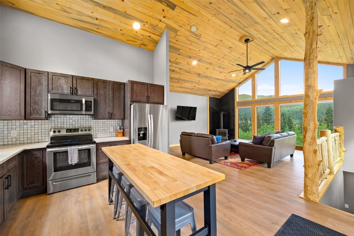 857 Quartzville Road Property Photo 15