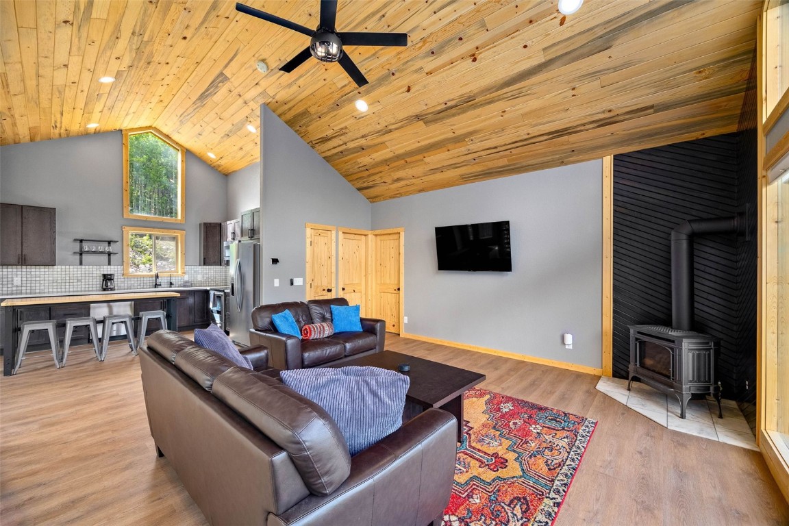 857 Quartzville Road Property Photo 17
