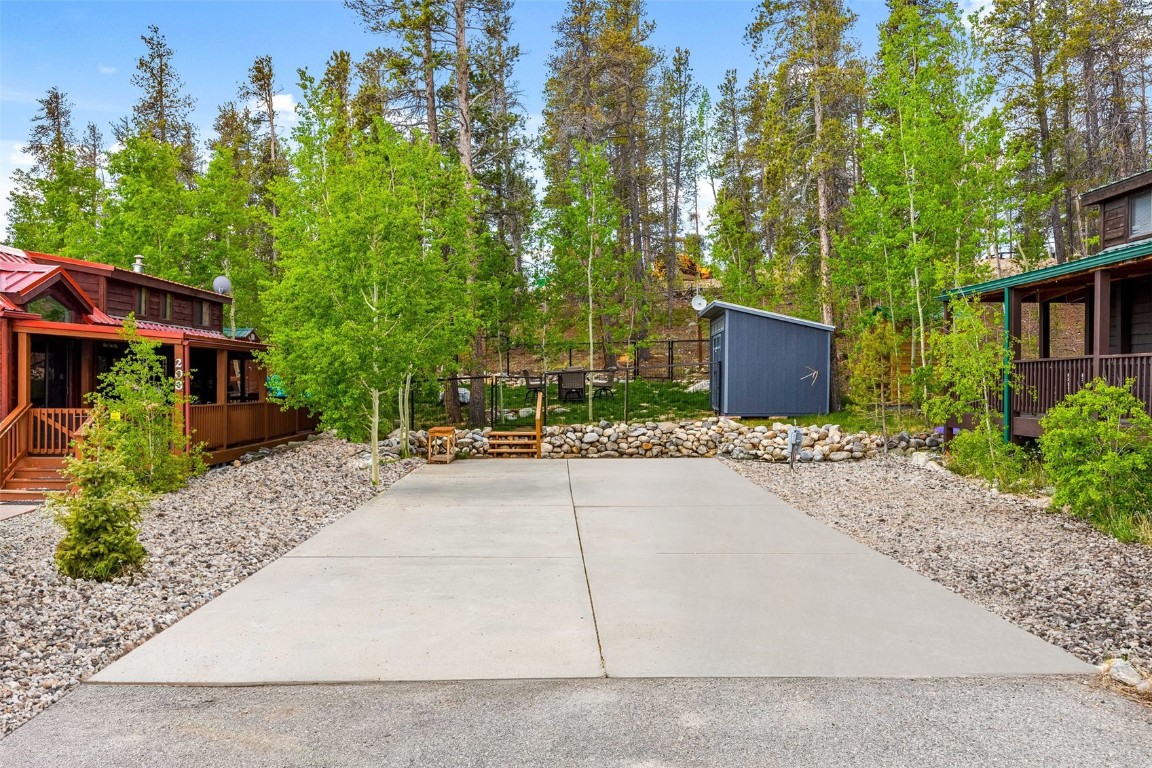 216 Sunshine LOOP Property Photo 1