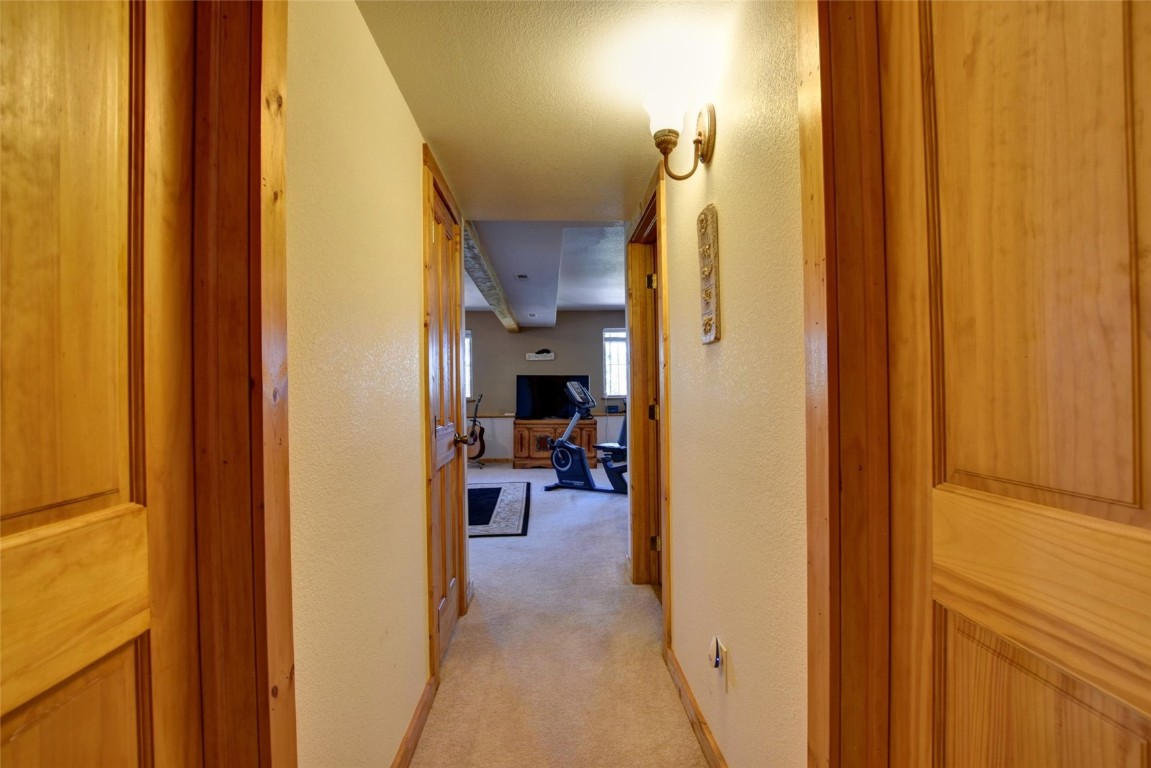 36 Gitche Goone Lane Property Photo 27