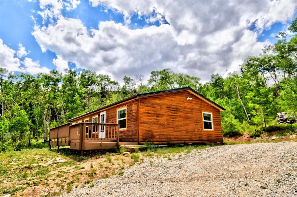 605 Lamb Mountain Road Property Photo 1