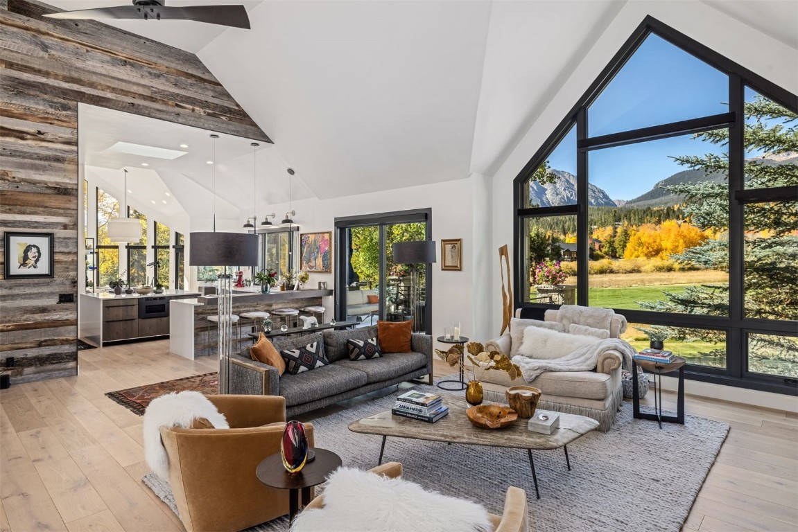 1803 Falcon Drive Property Photo 6