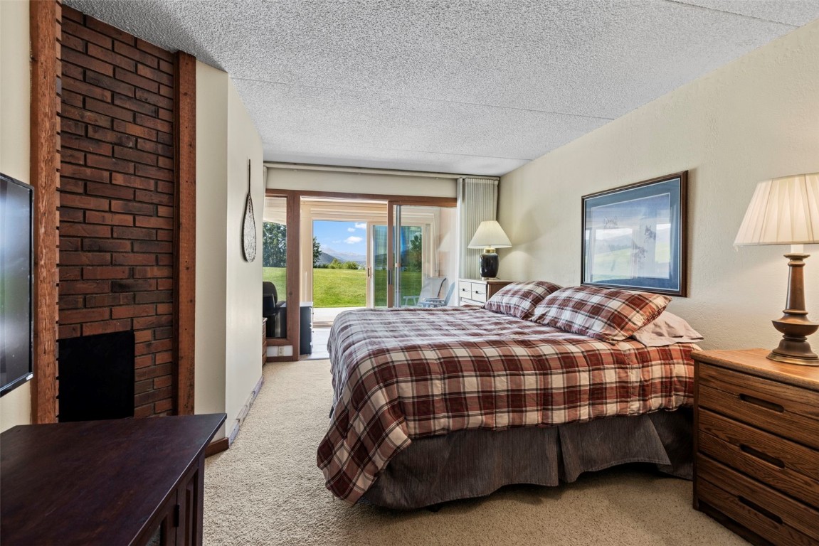 413 W La Bonte Street 102 Property Photo 14