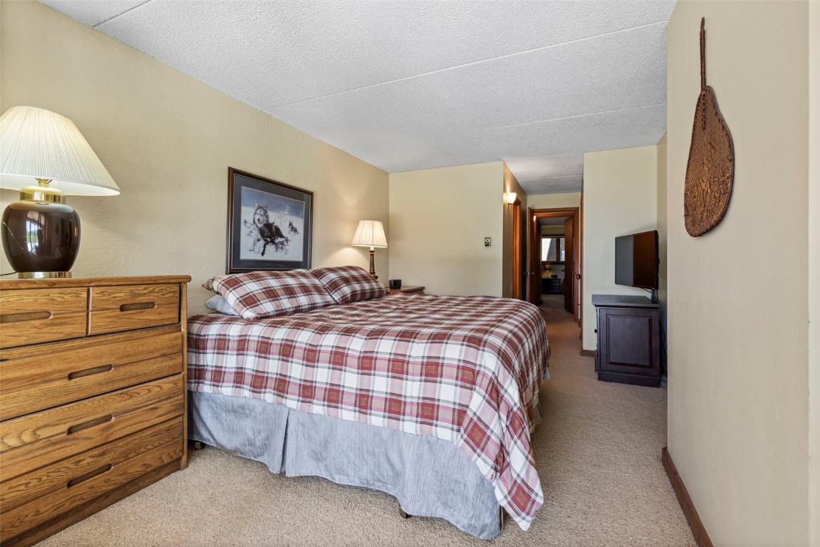 413 W La Bonte Street 102 Property Photo 15