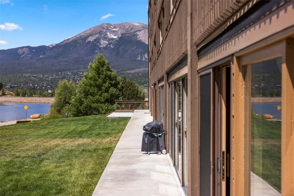 413 W La Bonte Street 102 Property Photo 30