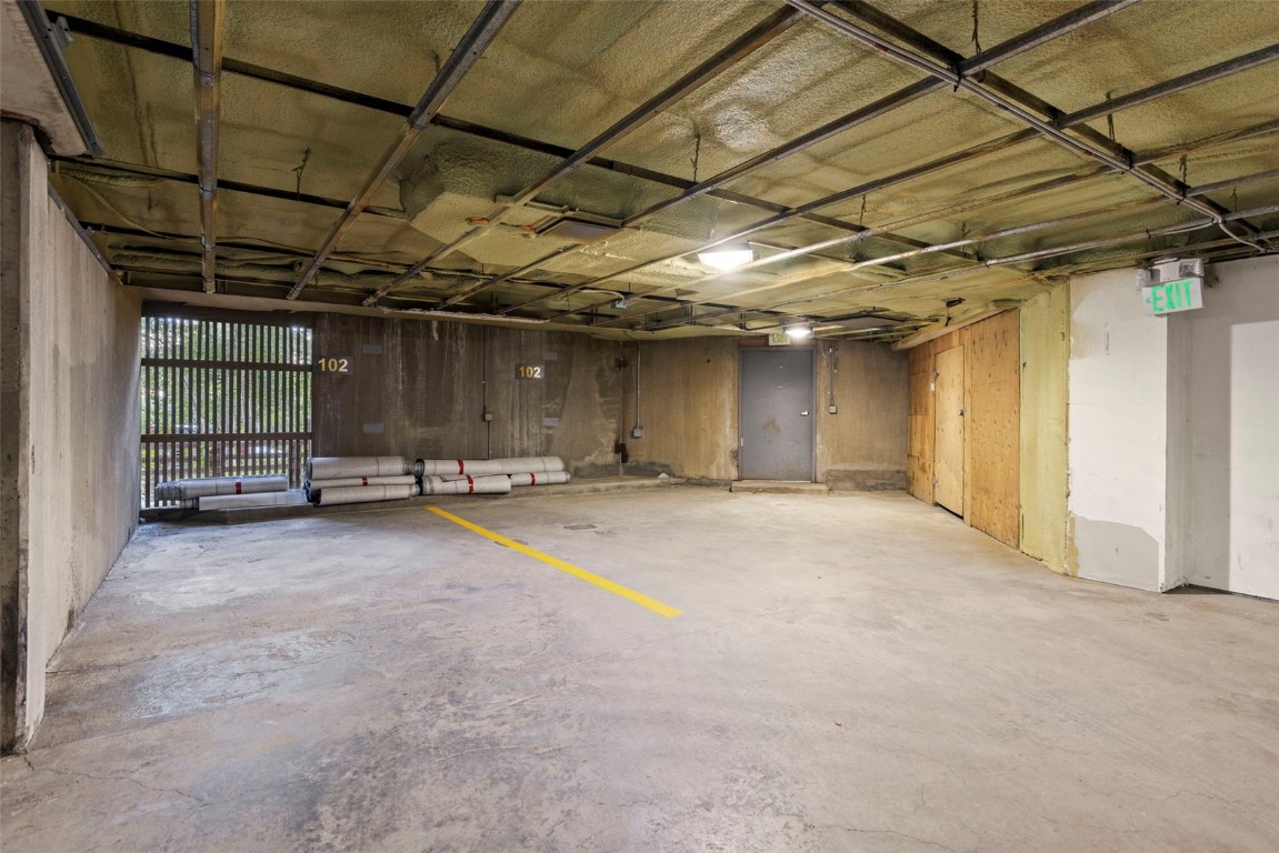 413 W La Bonte Street 102 Property Photo 40