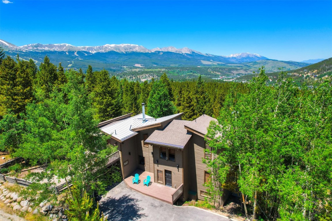 537 Moonstone ROAD