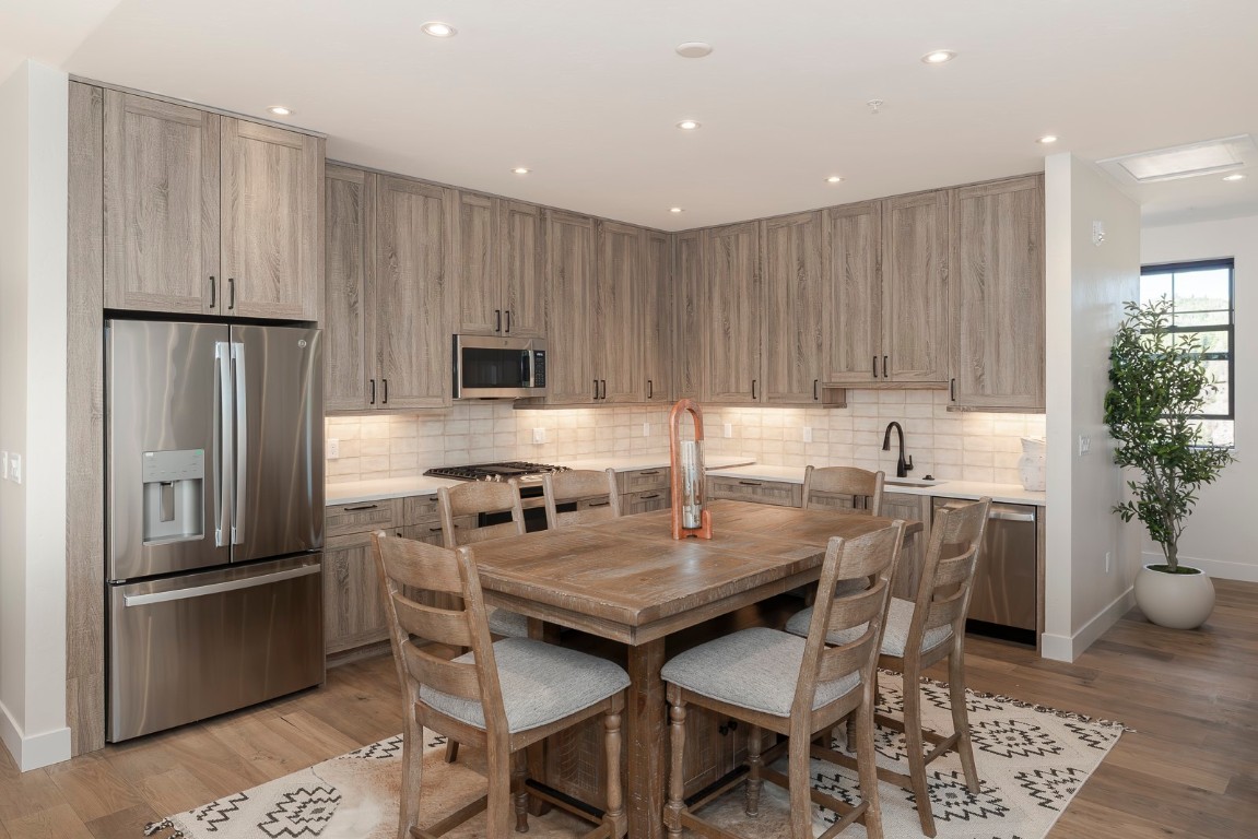 142 Saddle Mountain Camp Road 142 Property Photo 9