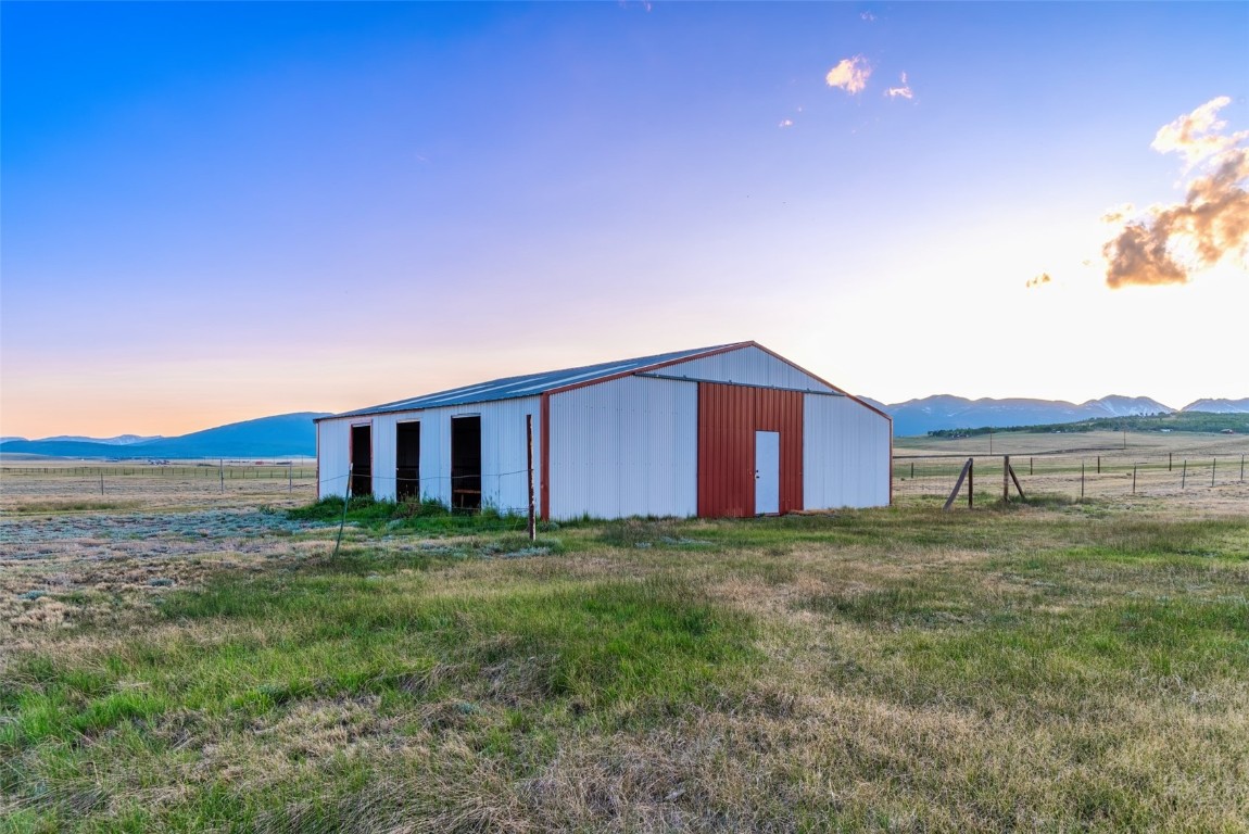 465 Litmer Road Property Photo 1