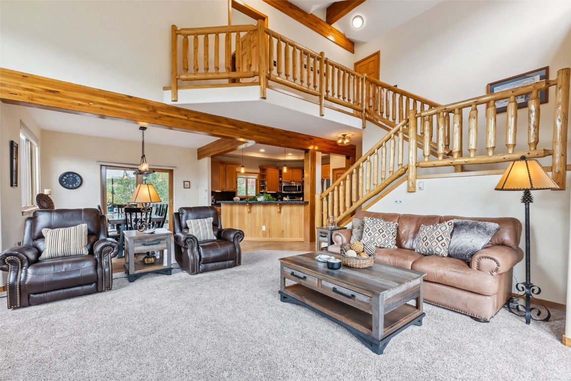 31 Montane Court Property Photo 1