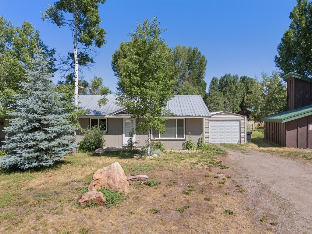 2646 Riverside Drive A Property Photo 1