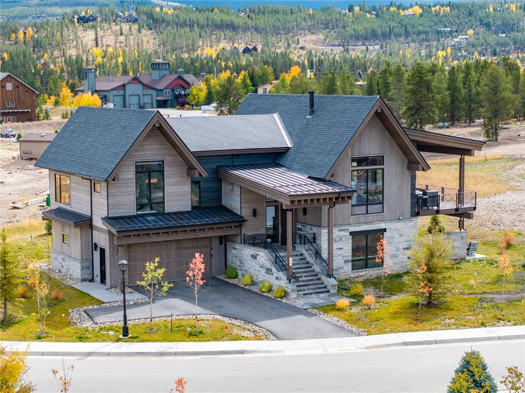 277 Monitor Drive Property Photo 2